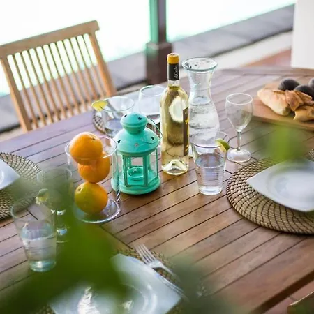 Nyaraló Luxury With Pool, 5 Min From The Beach Costa Teguise