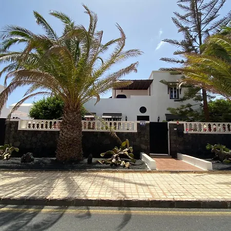 Luxury With Pool, 5 Min From The Beach Prázdninový dům Costa Teguise